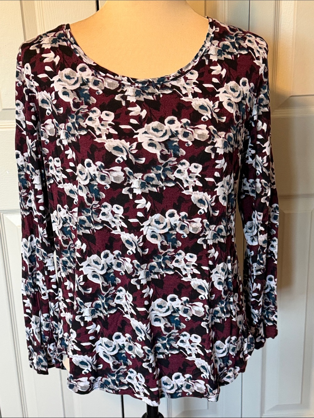 Simply Vera Vera Wang Long Sleeve Scoop Neck Floral Top Women's Size XL